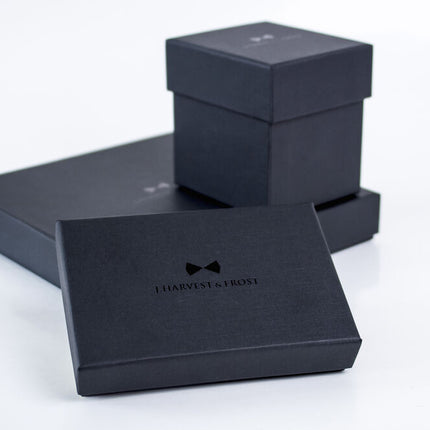 Giftbox Solid Hankie & Lapel Pin
