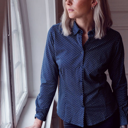 Indigo Bow 131 Woman
